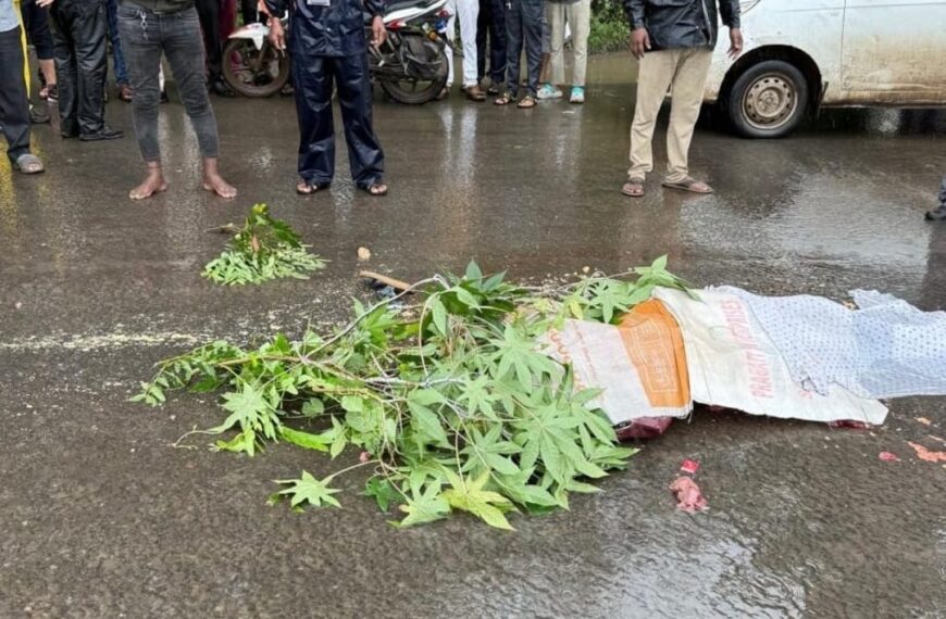 डंपरने महिलेला चिरडले ; वाघेश्वर मंदिर चौकातील घटना