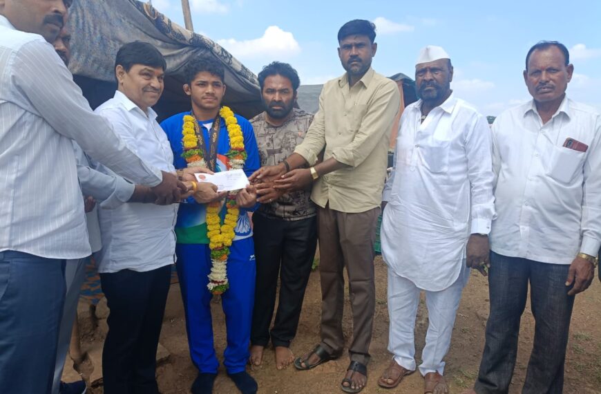 गोल्ड मेडल विजेता सनी फुलमाळी&hellip;