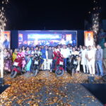 धानोरीत वंदनाताई खांदवे आयोजित होम मिनिस्टर कार्यक्रमाला महिलांचा उत्स्फूर्त प्रतिसाद