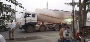 वाघोलीत नियमांचे उल्लंघन करणाऱ्या वाहनांवर वाहतूक पोलिसांची धडक&hellip;